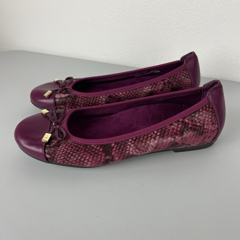 Vionic Women's 8 Minna Purple Snakeskin Cap Toe Slip On Bow Ballet Flats